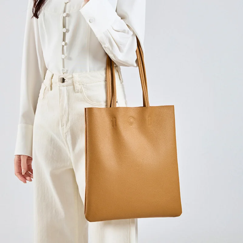 新品本革レディース トートバッグ シンプル ガール 大きめ  - Leatherwork Workshop のレビューと価格