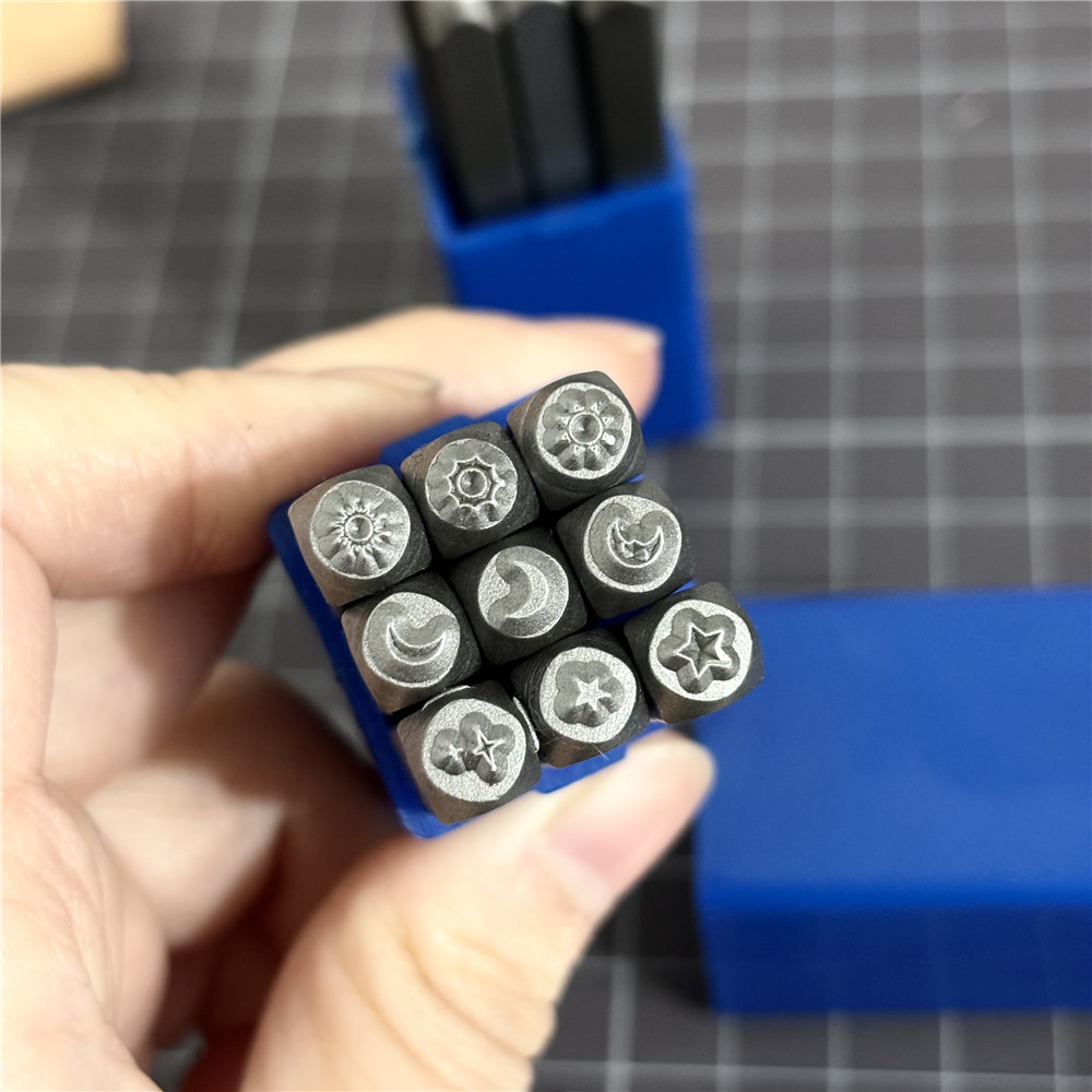 金属製の印刷パンチ,彫刻パンチ,月,星,太陽,ロゴ,サンシャ - Leatherwork Punching Tool のレビューと価格